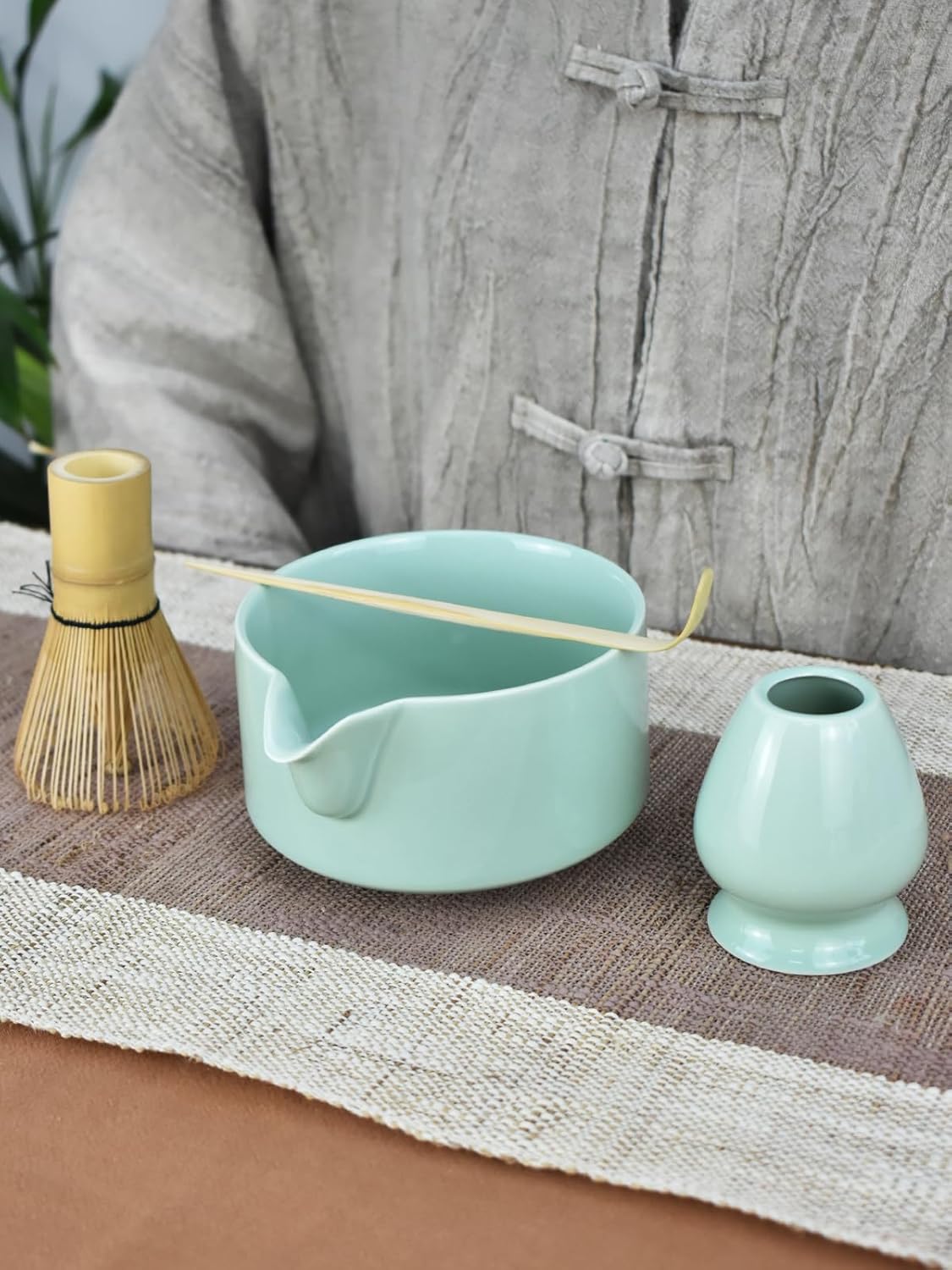 Artcome Premium Matcha Tool Set – Includes Matcha Bowl with Pouring Spout, Whisk, Whisk Holder, Tea Scoop & Matcha Manual - Green