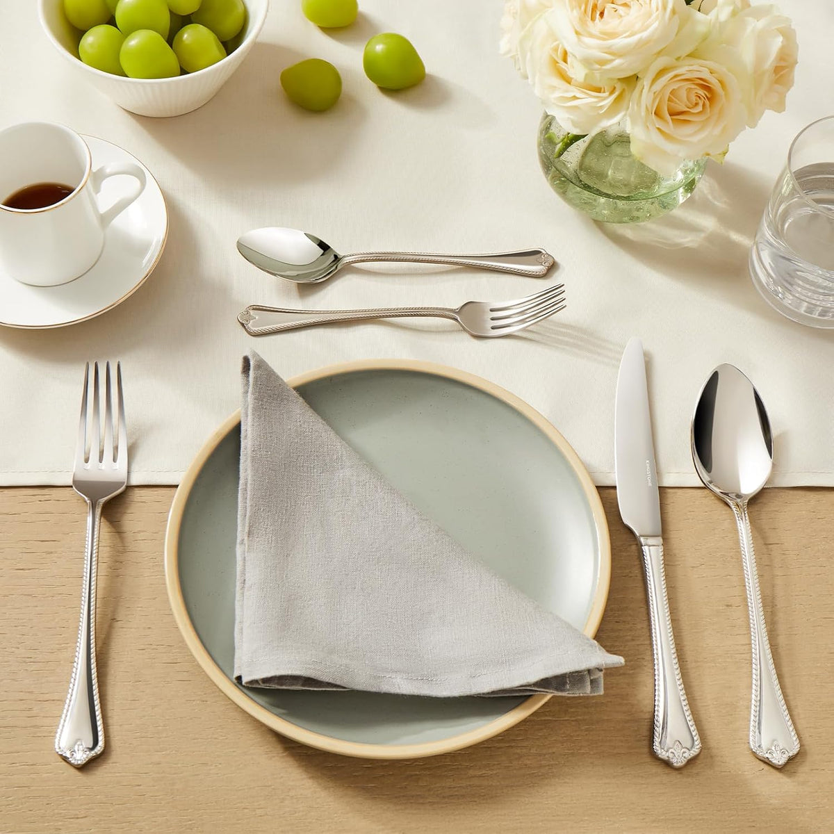 KINGSTONE Silverware Set, 20-piece 18/10 Stainless Steel Flatware Set Cutlery Set for 4, for Kitchen, Home, Wedding, Party, Mirror Polished and Dishwasher Safe, Featured Gifts
