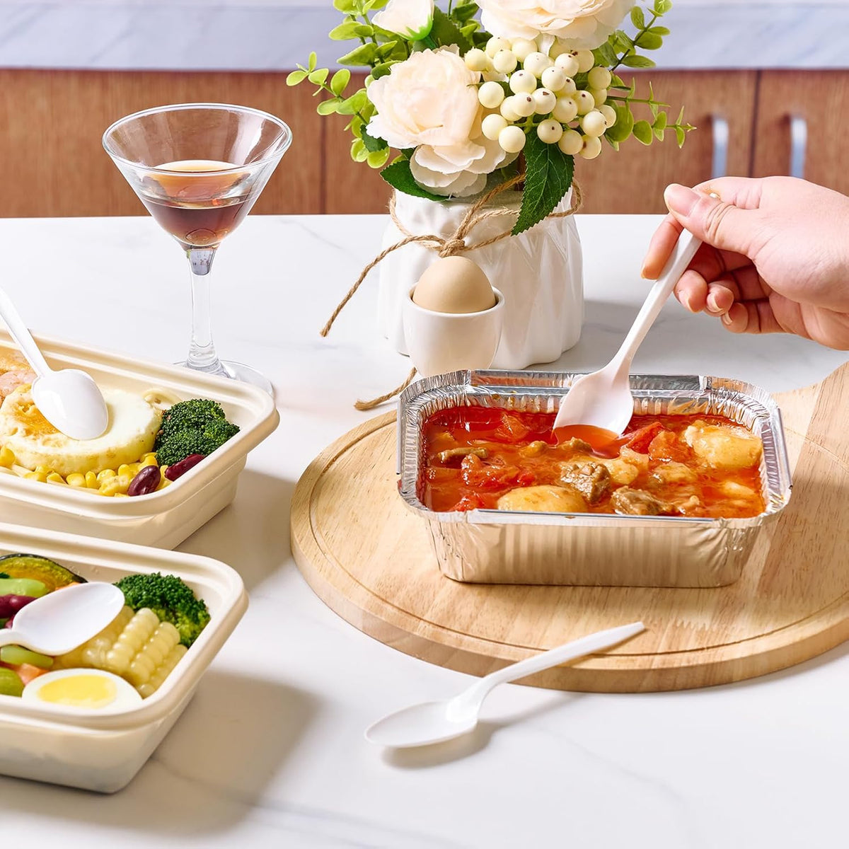 FOCUSLINE 2000 Pack White Plastic Spoons Bulk, Heat Resistant Disposable Teaspoons, Plastic Silverware for Take out Restaurants, Parties, Picnics, Travel & Any Events