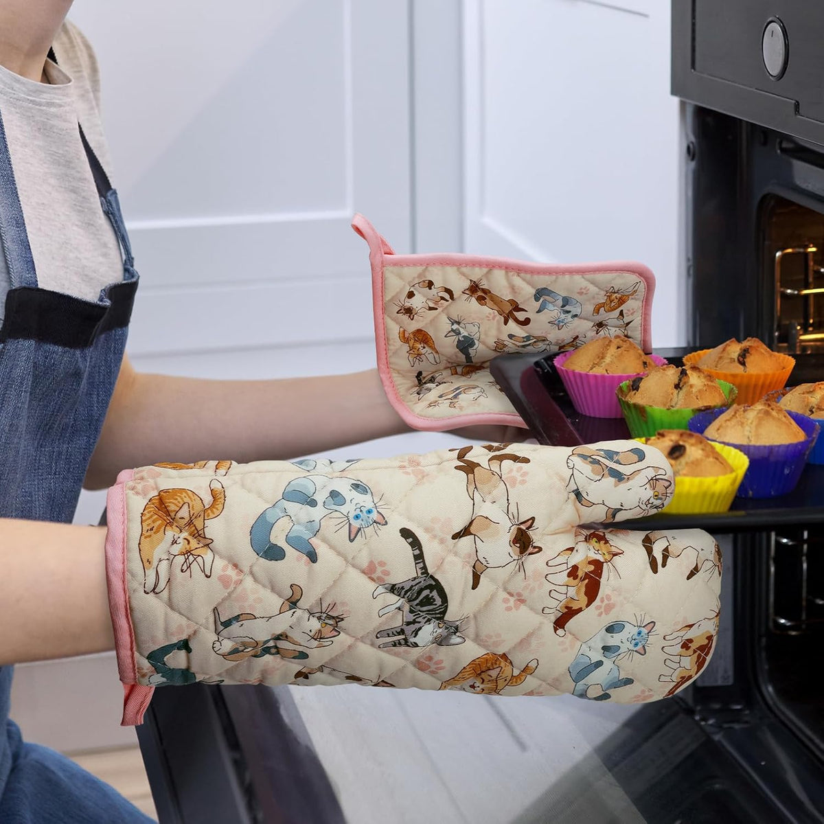Cat Oven Mitts and Pot Holders Sets 100% Cotton Heat Resistant, Extra Long Oven Gloves Potholder for Kitchen Cooking Baking Housewarming
