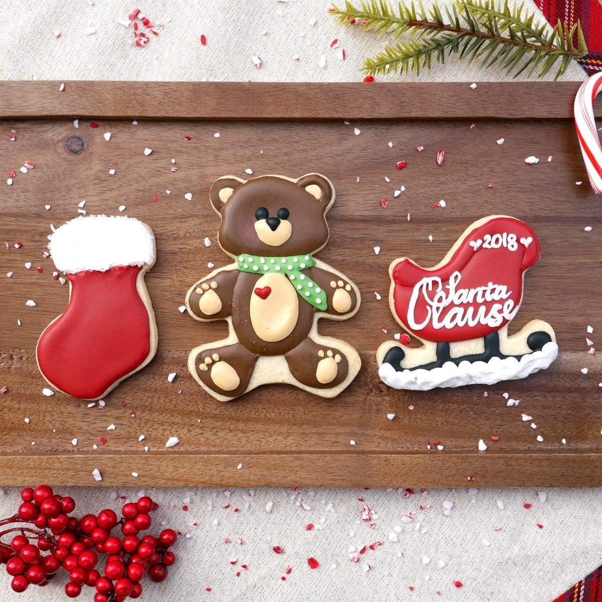 Teddy Bear Cookie Cutter Set – Sharp & Stainless Steel Cooking Utensils – A Fun Fit for Sandwiches, Pancakes & Fruits – Dishwasher-Safe 3-Piece Bakery Supplies by Sweet Cookie Crumbs (Large Sizes)