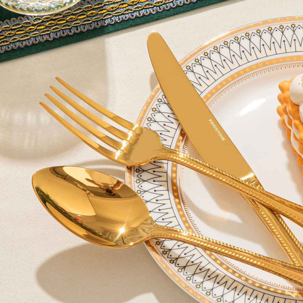 KINGSTONE Gold Silverware Set, 20-piece 18/10 Stainless Steel Flatware Set Cutlery Set for 4, for Kitchen, Home, Wedding, Party, Mirror Polished and Dishwasher Safe, Featured Gifts