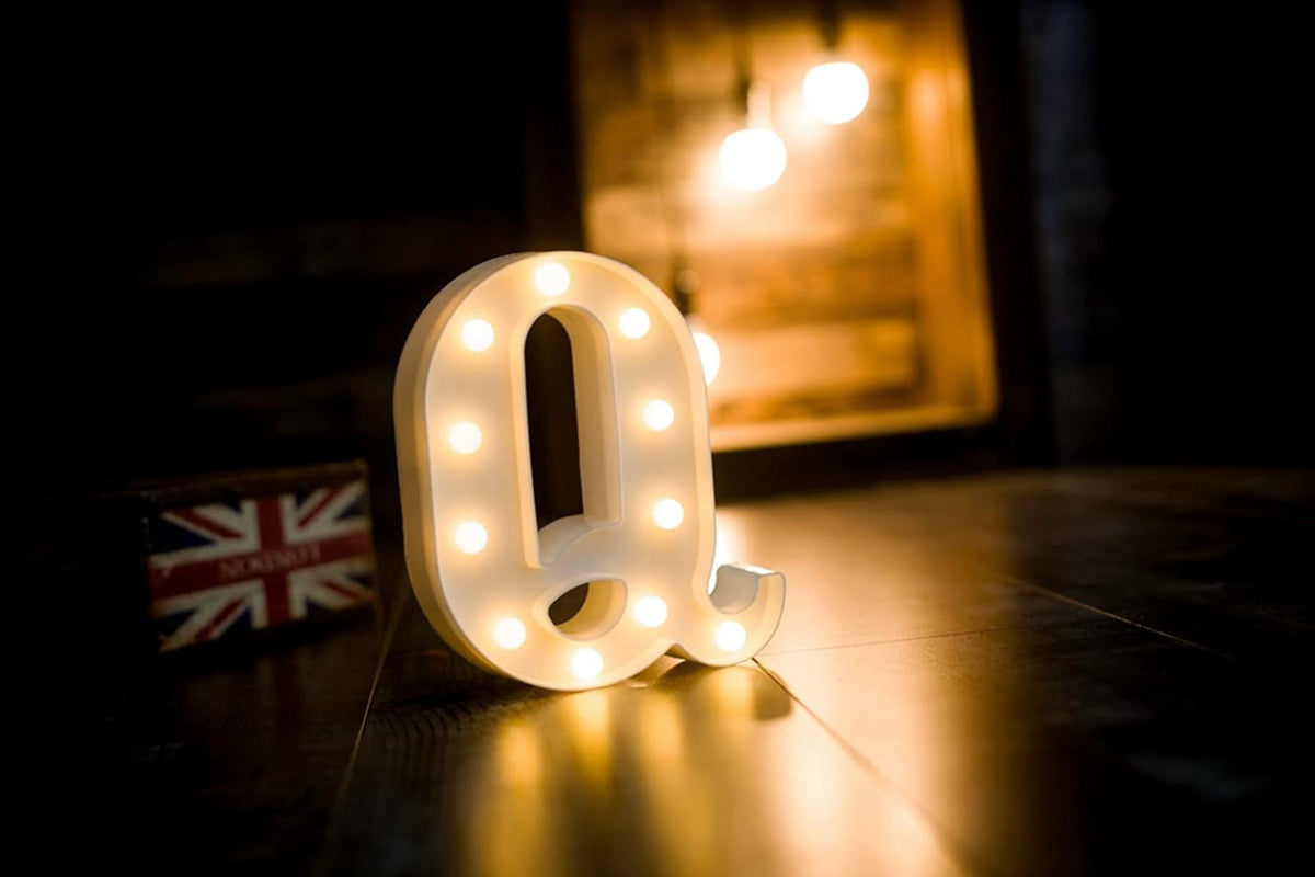 Foaky LED Letter Lights Sign Marquee Light Up Letters Sign for Night Light Wedding/Birthday Party Battery Powered Christmas Lamp Home Bar Decoration(Q)