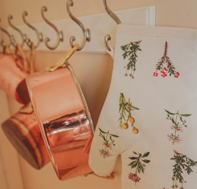 Elegant Vintage Oven Mitt - Heat Resistant Oven Glove with Botanical Print - Perfect for BBQ, Baking, Cooking and Grilling