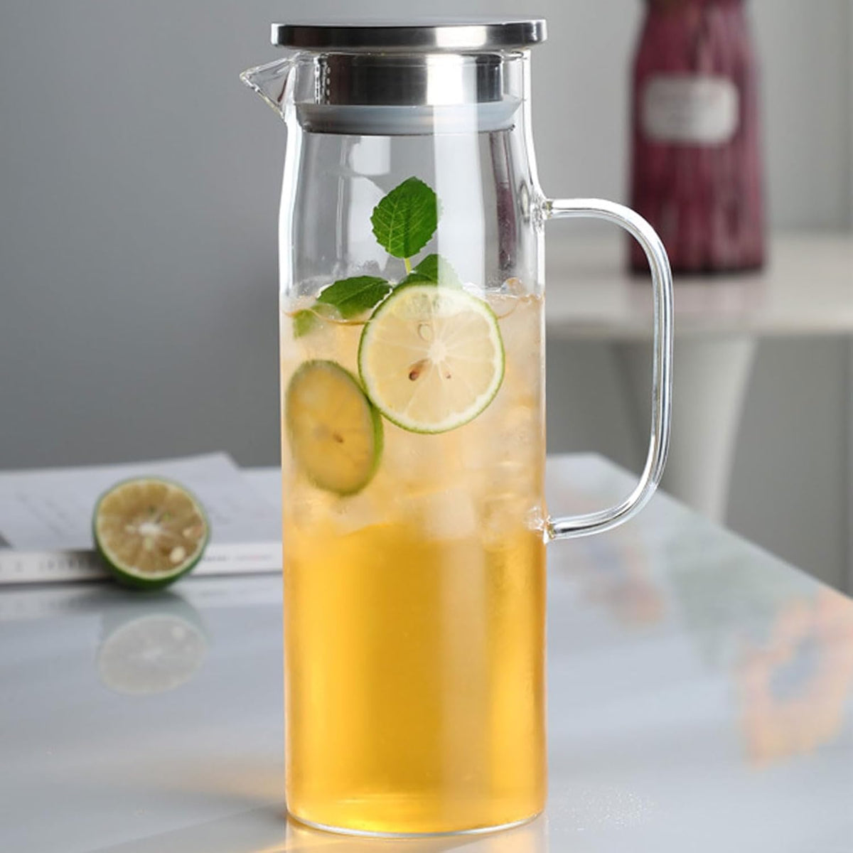 hjn Glass Pitcher with Lid Glass Water Carafe with Handle, Fridge Water Jug Cold or Hot Beverages, Iced Tea, Milk, Juice 1500ml/51oz & aluminium lid