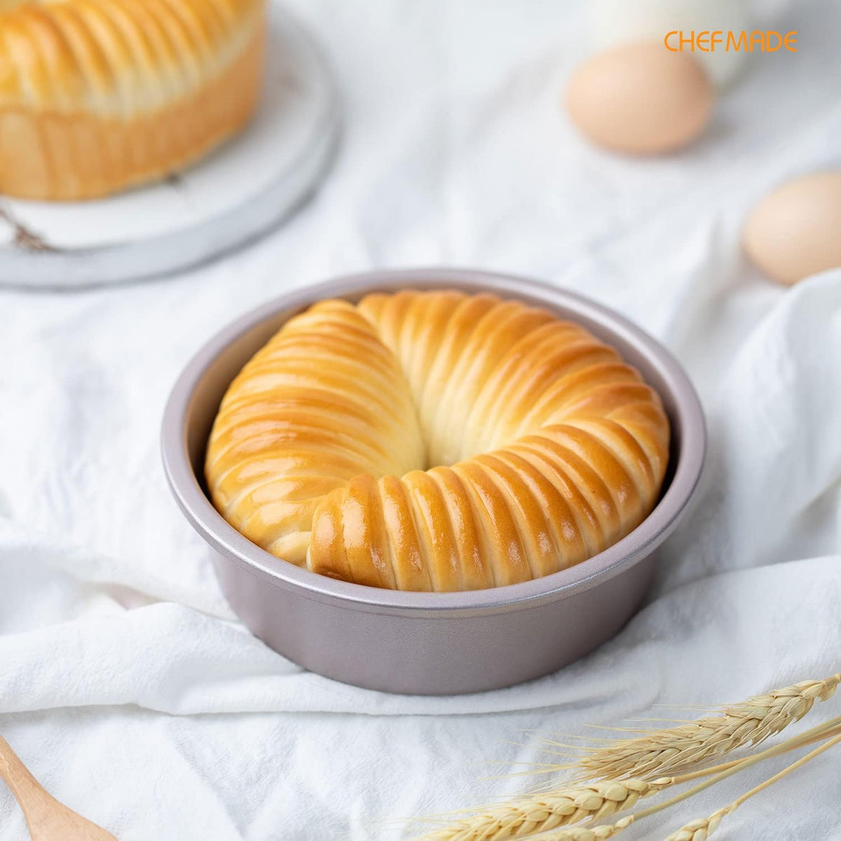 CHEFMADE Mini Round Cake Pan Set, 6-Inch 4Pcs Non-Stick Round Cake and Loaf Bakeware for Oven and Instant Pot Baking (Champagne Gold)
