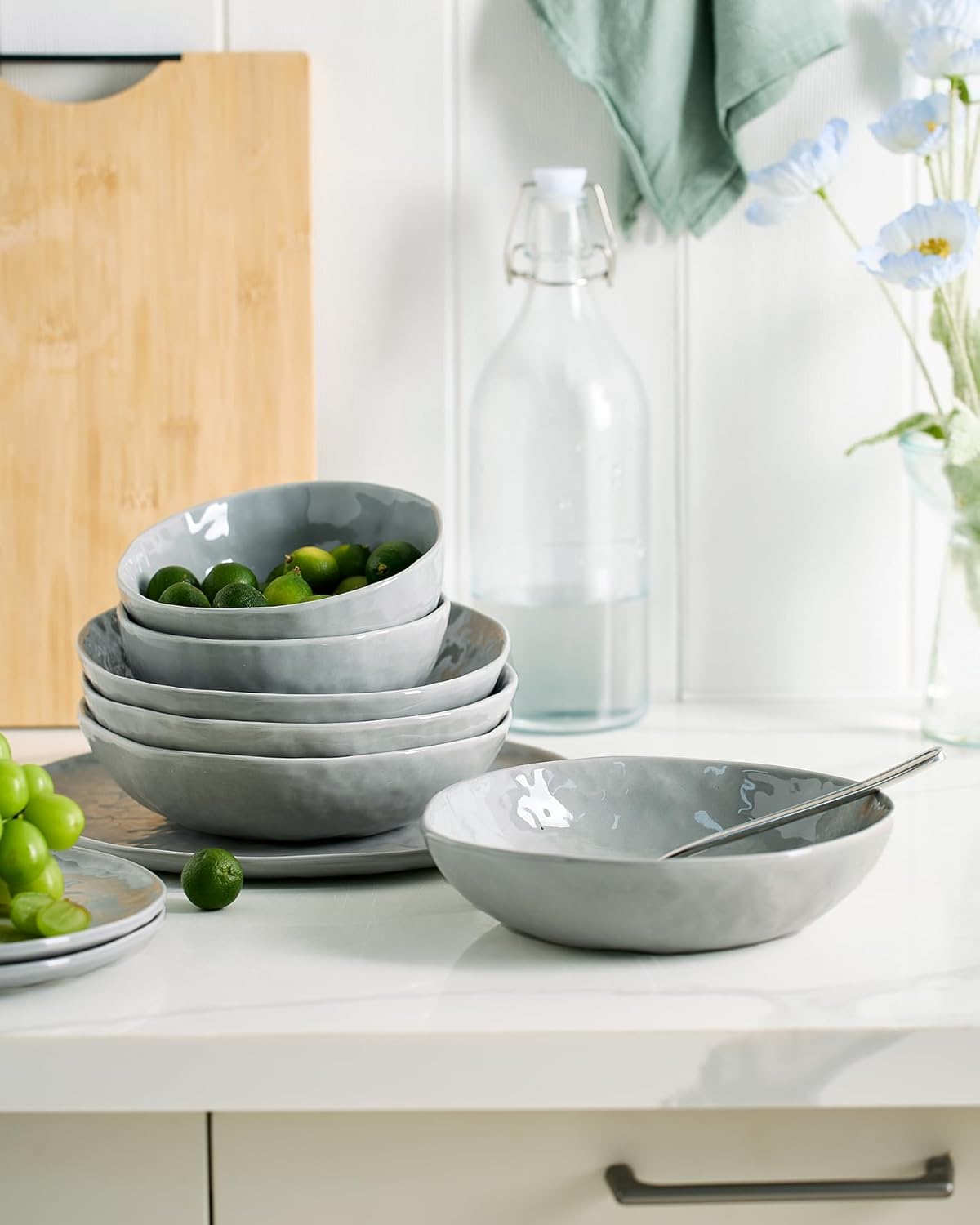 Famiware Porcelain kitchen plates and bowls set, Modern dishes set for 4, Handmade Wave Edge Dinnerware Sets, Microwave and Dishwasher Safe Tableware, Sleek Grey (16pc)