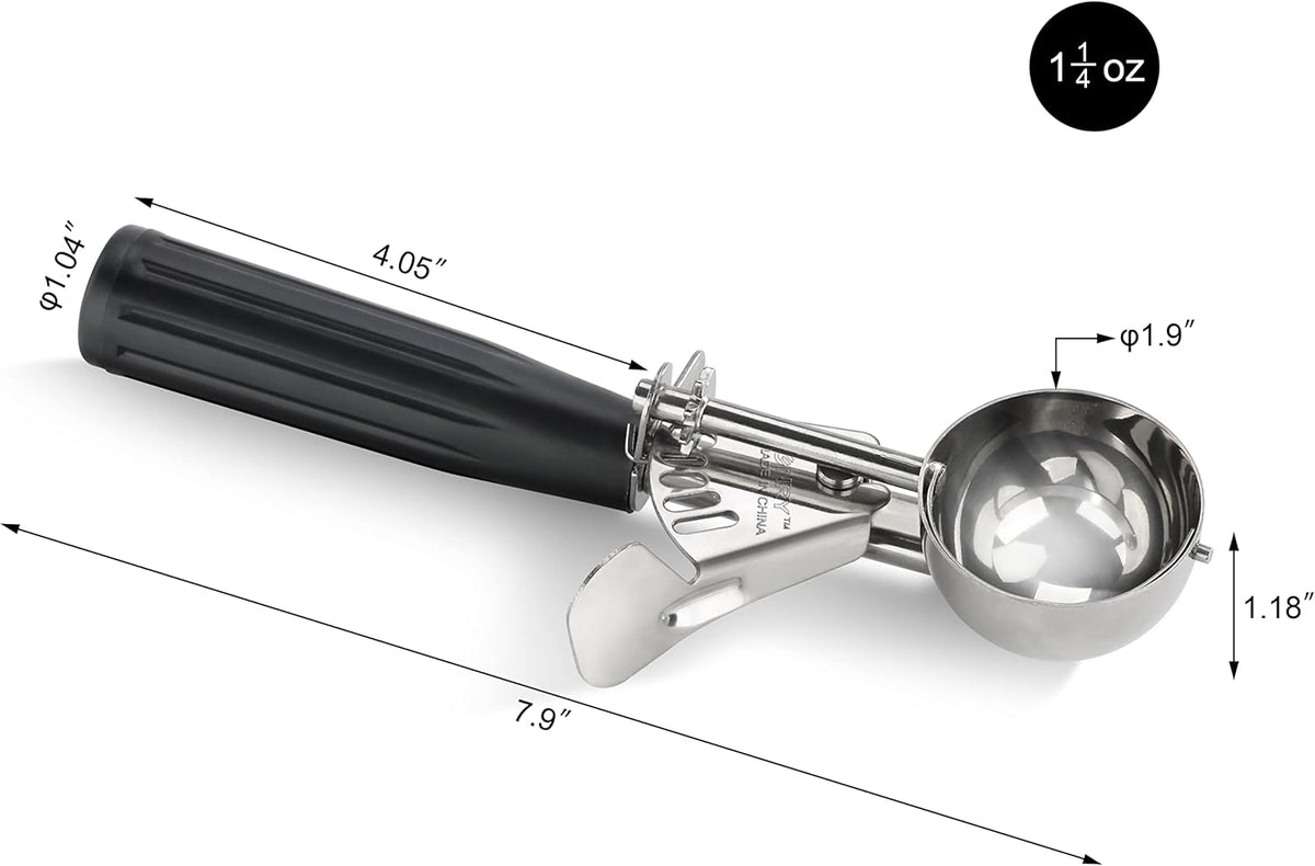 New Star Foodservice 34882 Commercial-Grade Thumb Press Food Disher/Ice Cream Scoop, 18/8 Stainless Steel, 1.25 oz, Size 30, Black