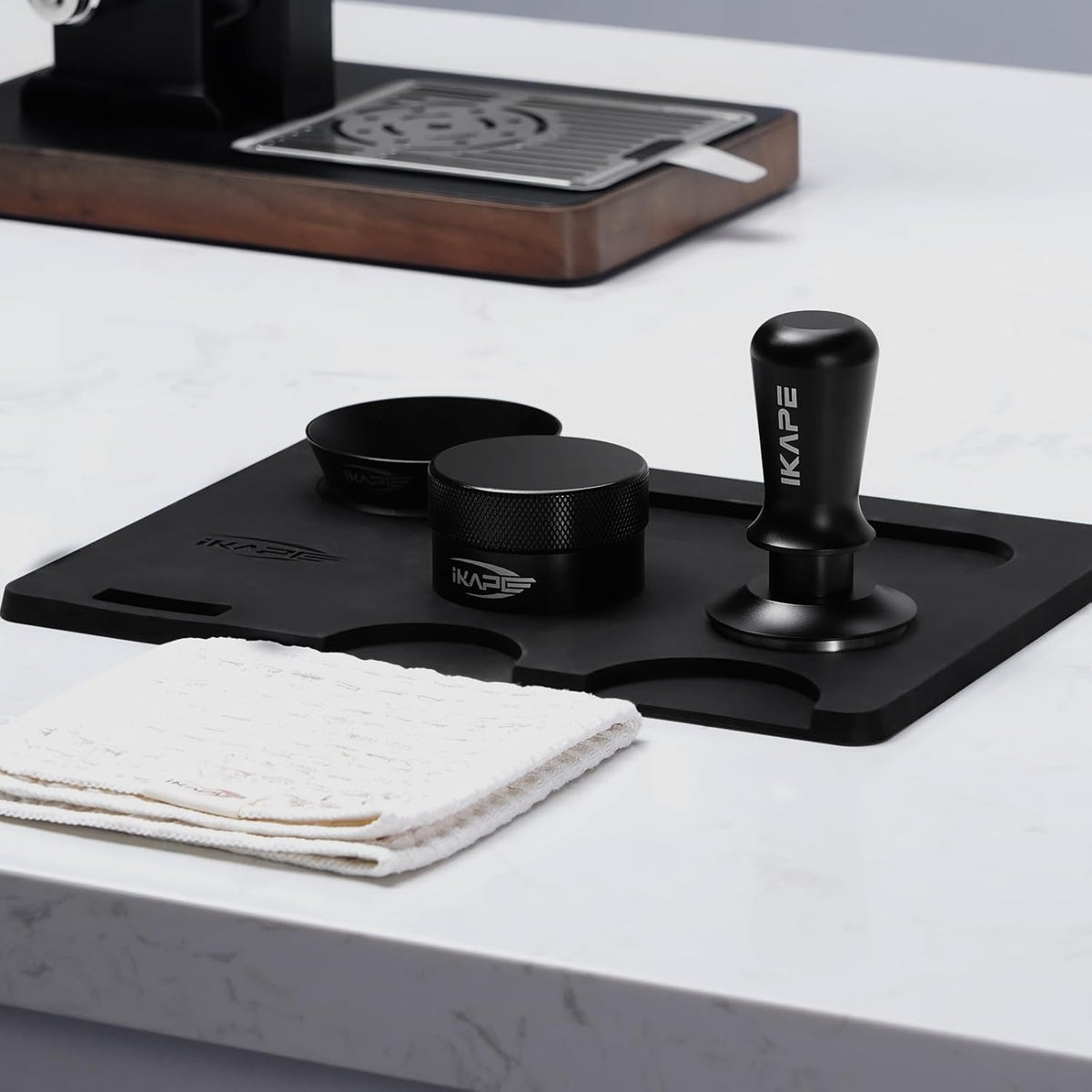 IKAPE 51MM Espresso Tamper Kit Black 6 IN 1, Espresso Accessories Kit Featuring Coffee Tamper, Distributor, Magnetic Dosing Funnel, Silicone Mat, Puck Screen, Cleaning Towel