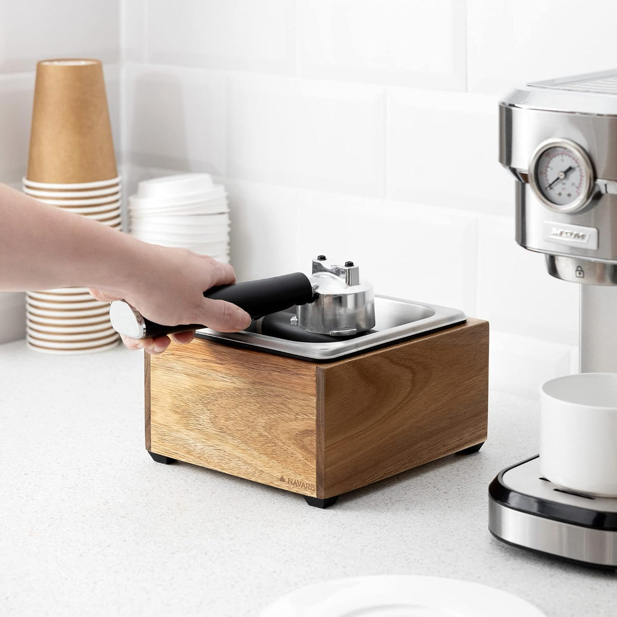 Navaris Coffee Knock Box - Stainless Steel and Wood Bin for Espresso Machine Coffee Grounds - With Silicone Bar for Knocking Portafilter Filter Grinds