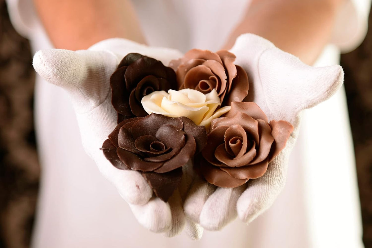 Bakerpan Deep Brown Modeling Chocolate - 1 Pound - Sculpt Cakes, Model Figurines, and Create Cake Toppers (Made in USA)