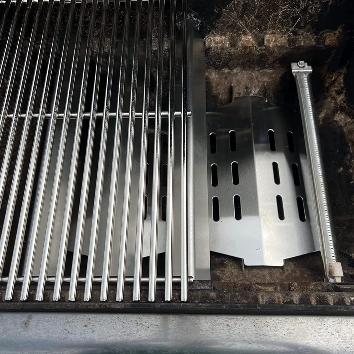 Flavorizer Bars Heat Deflectors Burner Tubes for Weber Genesis e330 Grills Parts with Sear Burner Front Control Knobs, Genesis E310 E320 E330 S310 S320 S330 Parts for Weber 7620 7621 7622 65055 62752