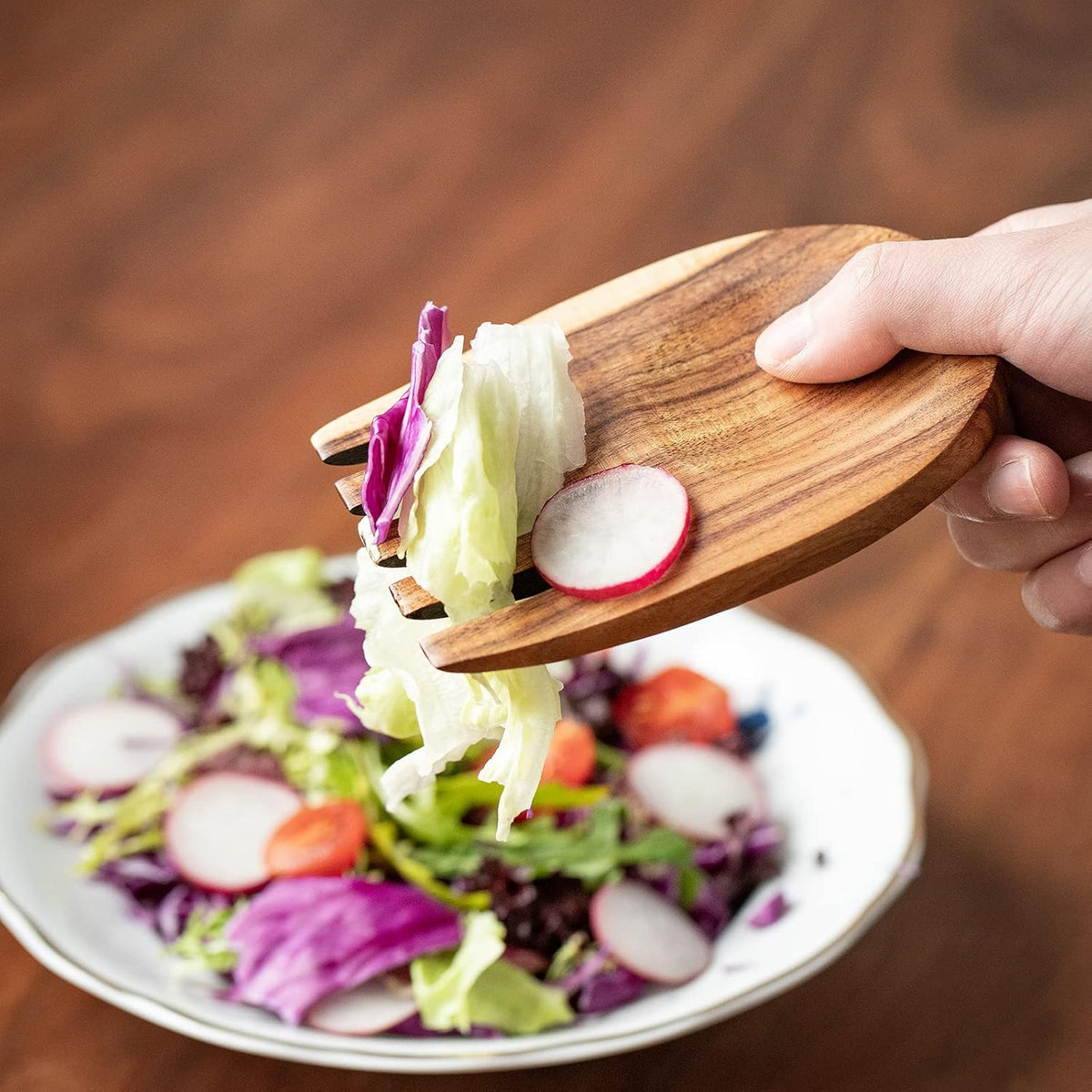 Muso Wood Acacia Salad Hands, Wooden Salad Tongs for Serving Salad Mixes, Set for Serving Salad Fruit on Your Kitchen Counter, 5.12" x 3.62" x 0.39", One Pair