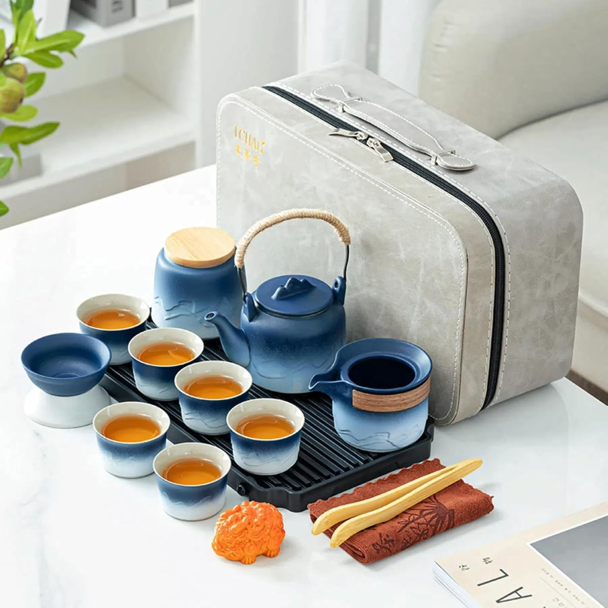 ICHAG Chinese Tea Set, Japanese Tea Sets for Adults, 15-Piece Porcelain Gongfu Tea Set with Tea Pet & Tea Tray, Japanese Teapot Set, Travel Tea Party Set, for Home/Office/Outdoor/Gifts (Blue)