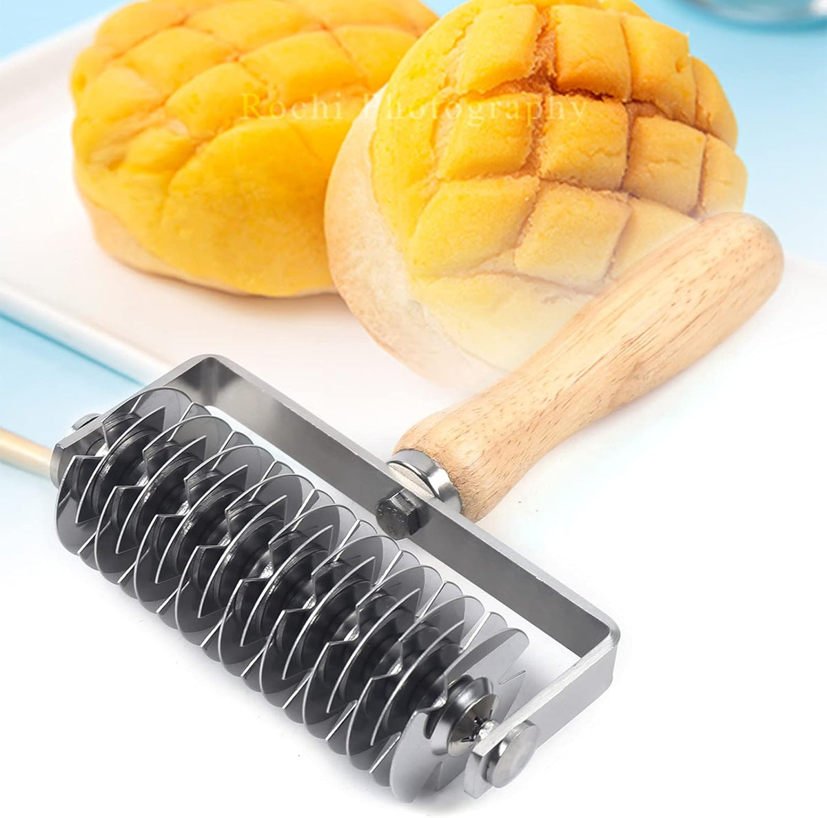 Lattice Roller Cutter Stainless Steel Lattice Pastry Cutter with Wood Handle, Dough Lattice Roller, Tool Kitchen Roller Cutter for Making Biscuits, Bread, Pizza, Cookie, and Pastry