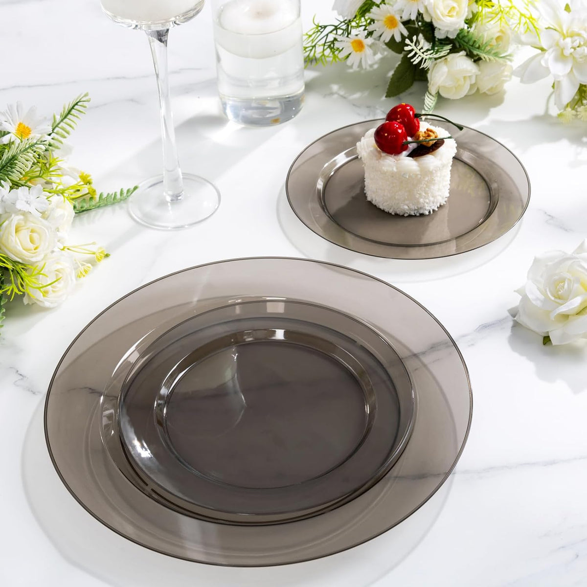 I00000 200 Pcs Clear Black Plastic Plates, Black Disposable Party Plates Include 100 Dinner Plate 10’’ and 100 Dessert Plate 7’’ Perfect for Birthday, Party & Wedding