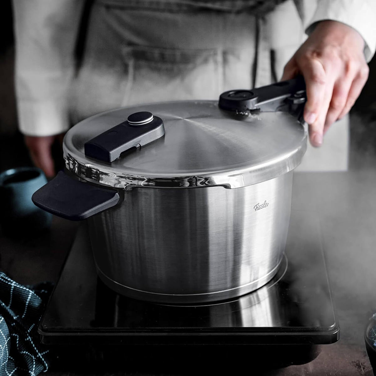 Fissler Vitaquick Premium 2 Piece Set, 2.6 Quart Pressure Skillet and 4.8 Quart Pressure Cooker