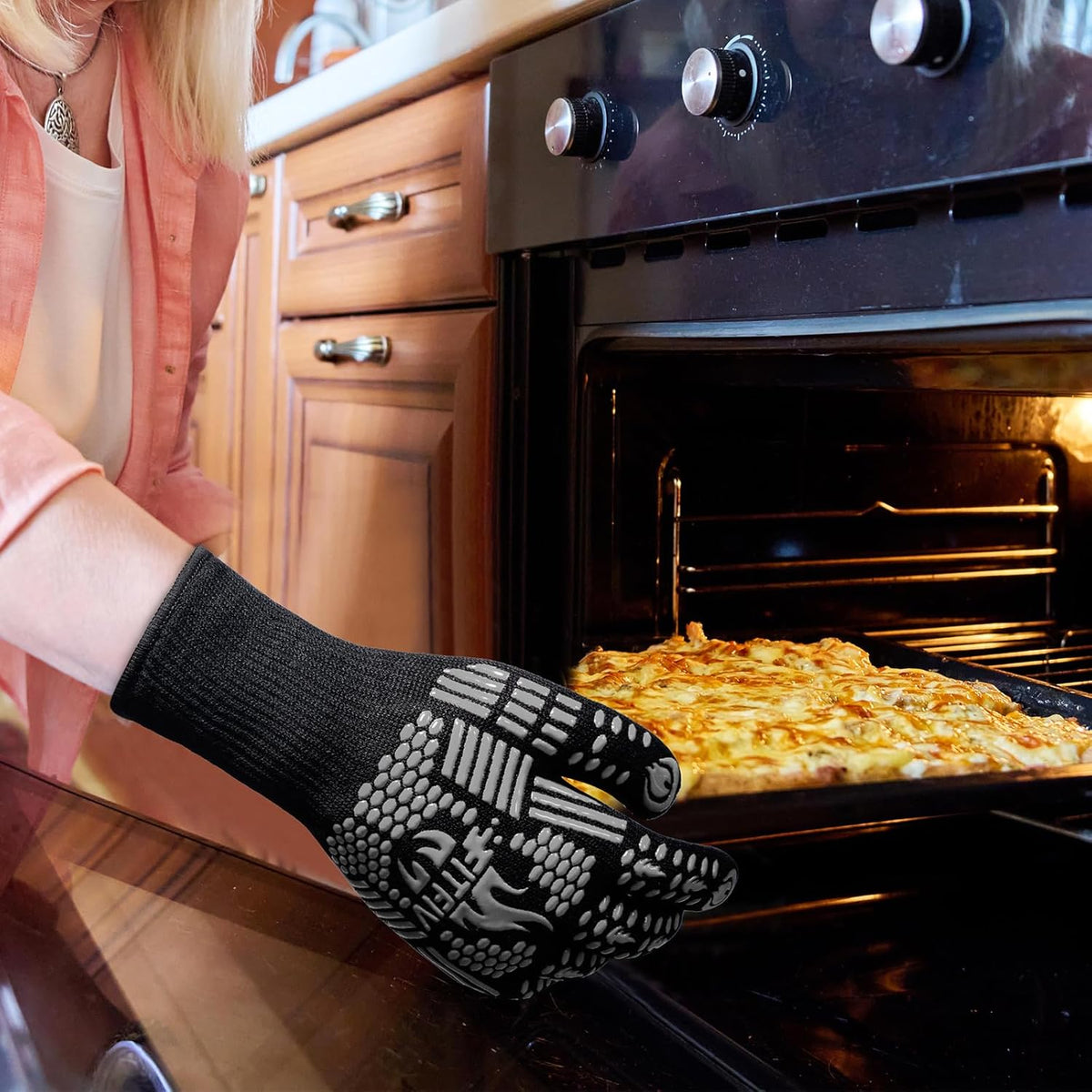 BBQ Gloves, Oven Gloves, Extreme Heat Resistant Barbecue Gloves, Silicone Non-Slip Oven Mitts, Kitchen Gloves for Cooking, Grilling, and Baking (Gray)