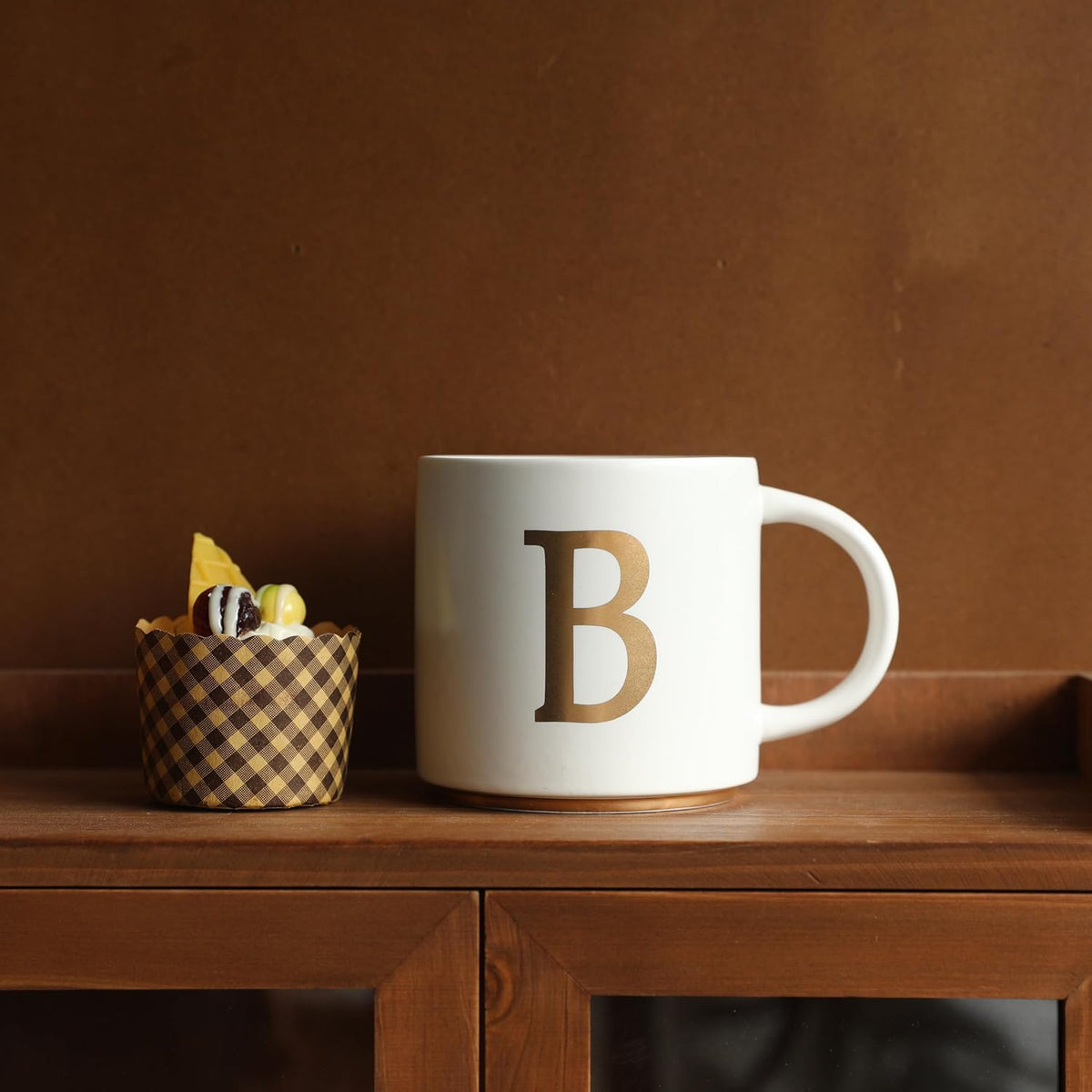 COLLECTIVE HOME - Monogram Ceramic Mugs, 15 oz Golden Initial Coffee Cups, Elegant Alphabet Tea Mugs, Elegant Personalized Mug with Gift Box, Unique Mug with Double Side Capital Letter (B)