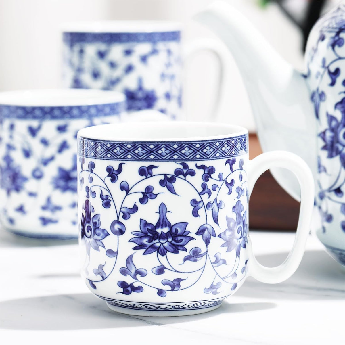 fanquare Chinese Blue and White Porcelain Teapot Set Traditional Kung Fu Tea Sets with 6 Cups for Loose Leaf Tea Adults