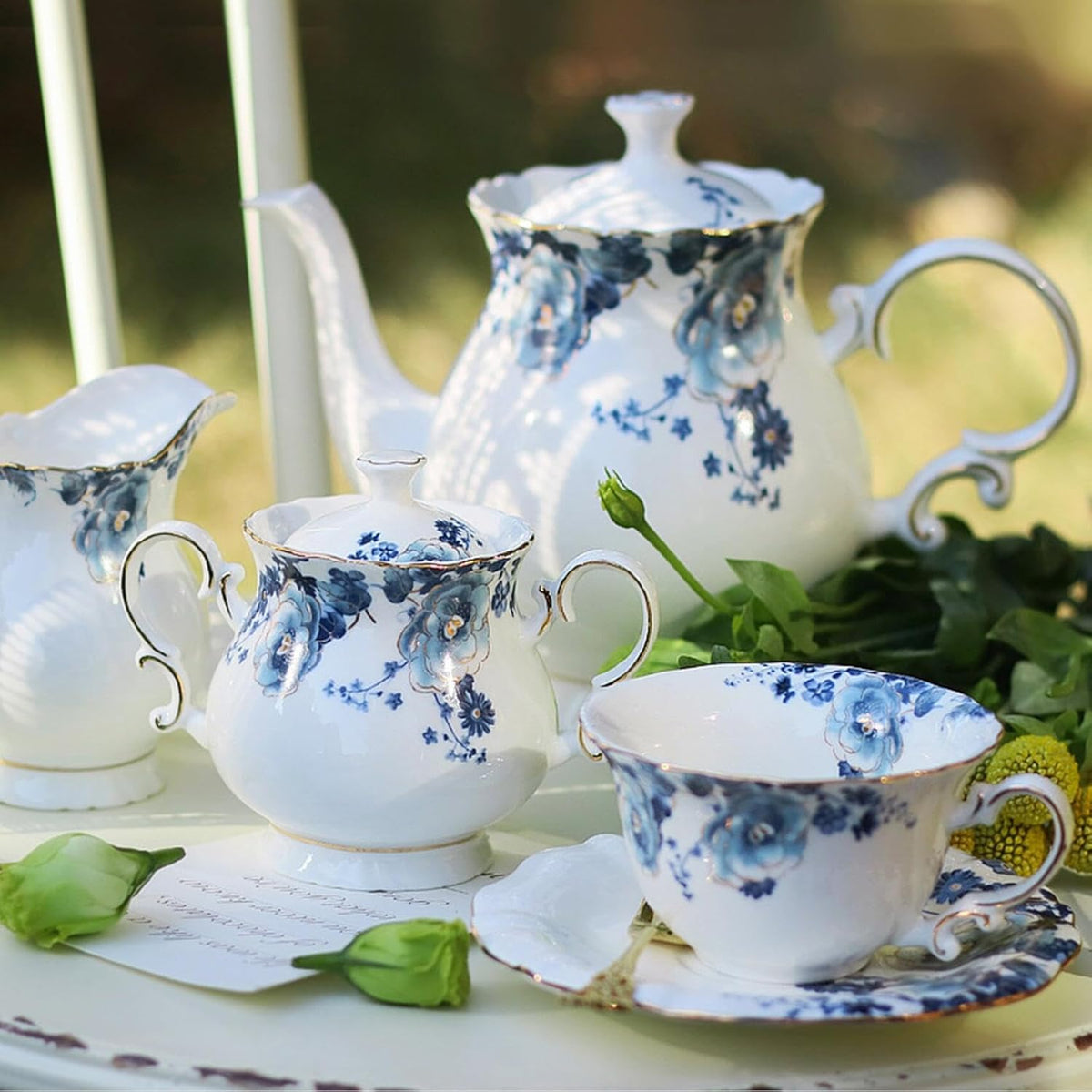 Bone China Tea Set for Adults, 13-Piece Blue and White Porcelain Tea Set for 4, Vintage Floral Tea Set With Teapot and Teaspoons, Tea Party Sets for Women Gift (Blue)