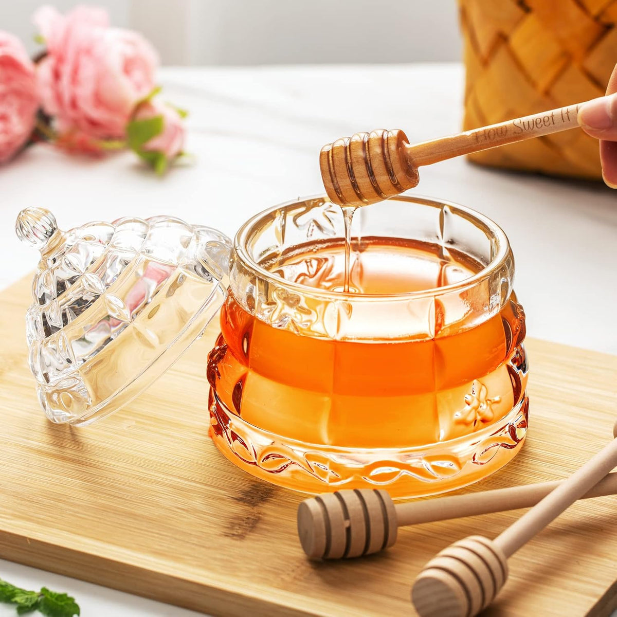 M&N HOME Honey Dish with 3 Dippers, Honey Jar, Large Glass Honey Pot storage with Lid and Inscribed Wooden Honey Dippers, Glass Honey Dispenser Thank You Gift,