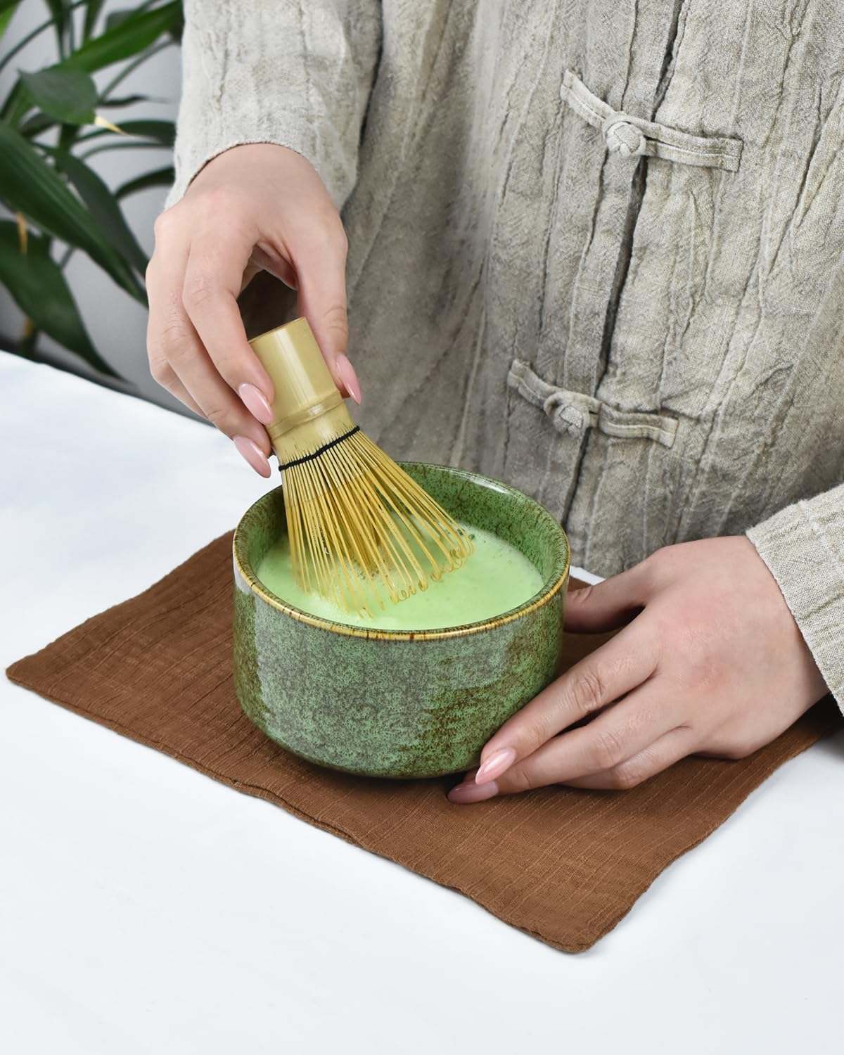 Artcome Premium Matcha Tea Set - 19.6oz Ceramic Bowl with Spout, Bamboo Whisk, Scoop, Whisk Holder & Brewing Guide - Elegant, Complete Set for Authentic Japanese Tea Ceremony