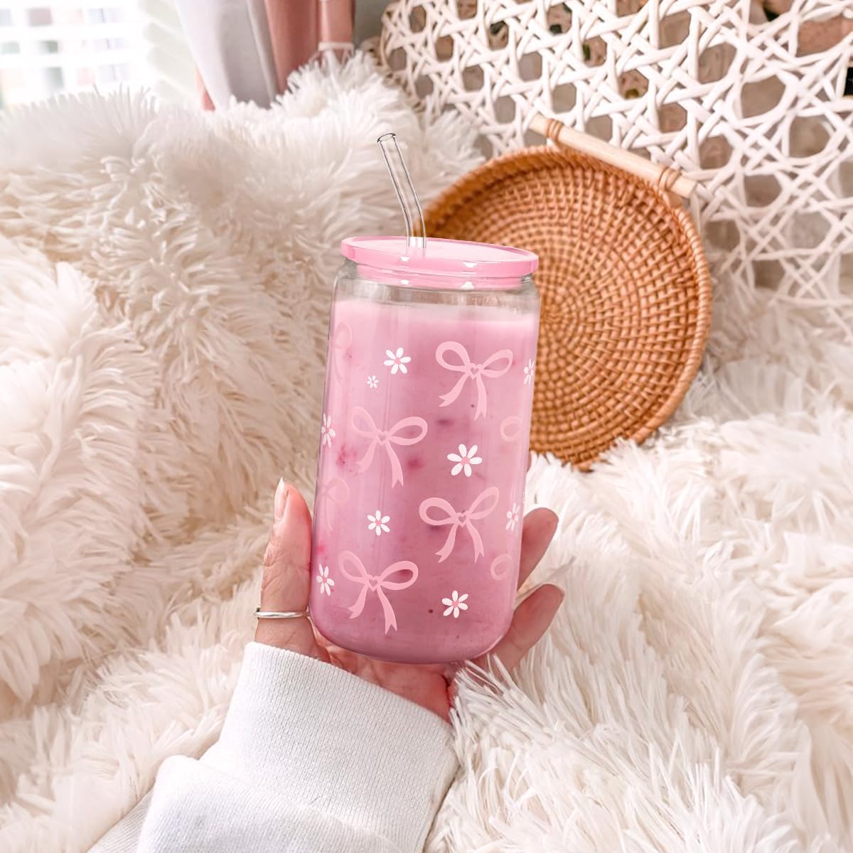 SANDJEST Bow Glass Can, Bows Cup with Lid & Straw, Iced Coffee Aesthetic Cups, Idea Gift for Christmas Birthday Mother Day, Gifts for Women, 16oz