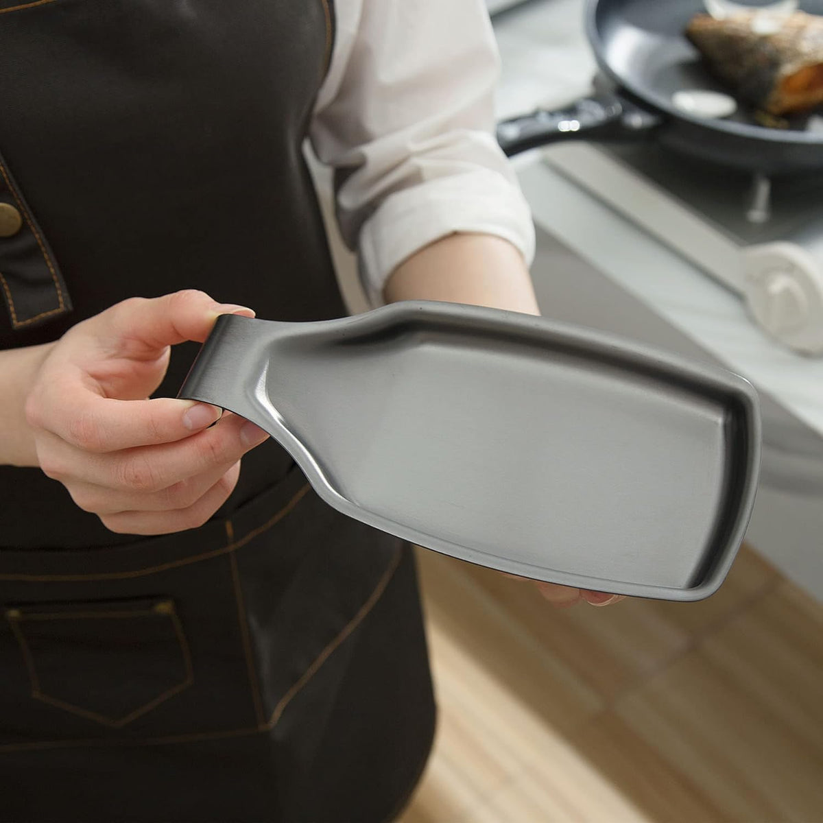 Kitchen Spoon Rest for Stove Top, Stainless Steel Utensil Spoon Holder, Black Spoon Rest, Brushed Finish, Dishwasher Safe - Stove Spoon Holder for Spatula, Spoons, Tongs, Ladles - Black