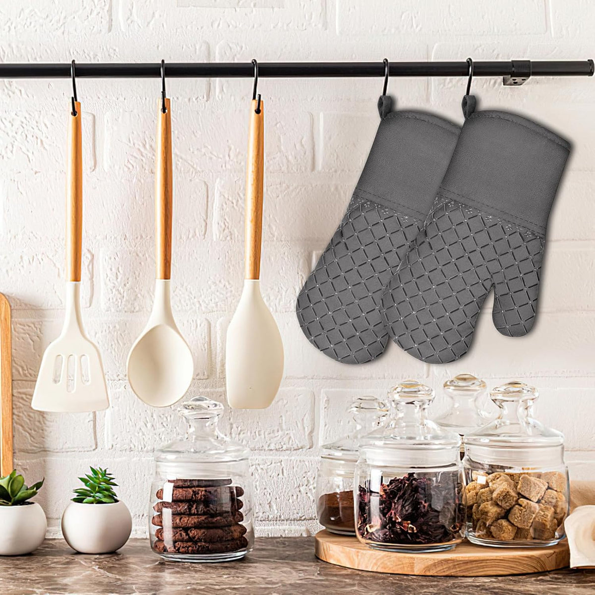 2 Pcs Oven Mitts Heat Resistant for Kitchen, Kitchen Oven Gloves, Long Oven Mitts and Pot Holder with Non-Slip Silicone Stripe Soft Cotton Lining, Silicone Oven Mitts for Cooking Baking BBQ Dark Grey
