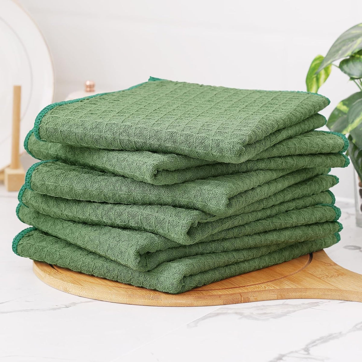 Homaxy Microfiber Waffle Weave Kitchen Towels, 16 x 28 Inch Ultra Absorbent and Solid Color Dish Towels, 4 Pack, Grass Green