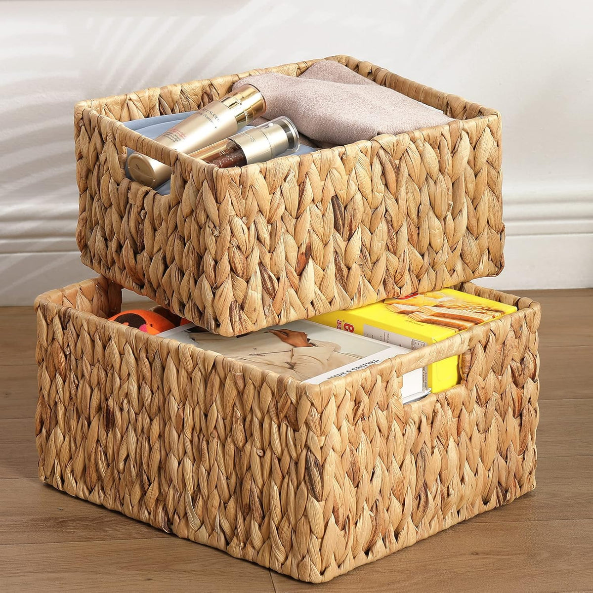 HOONEX Water Hyacinth Storage Baskets, Wicker Baskets for Organizing, Hand Woven Baskets with Carry Handles, Set of 2, Natural