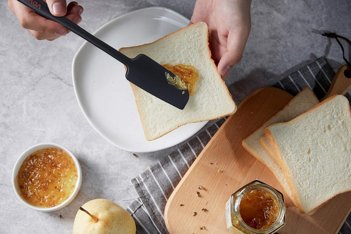 Silicone Jar Spatula, Small Rubber Scraper, Spatulas Silicone Heat Resistant, Seamless,Non StIck Cookware 11.2 Inch, Black.