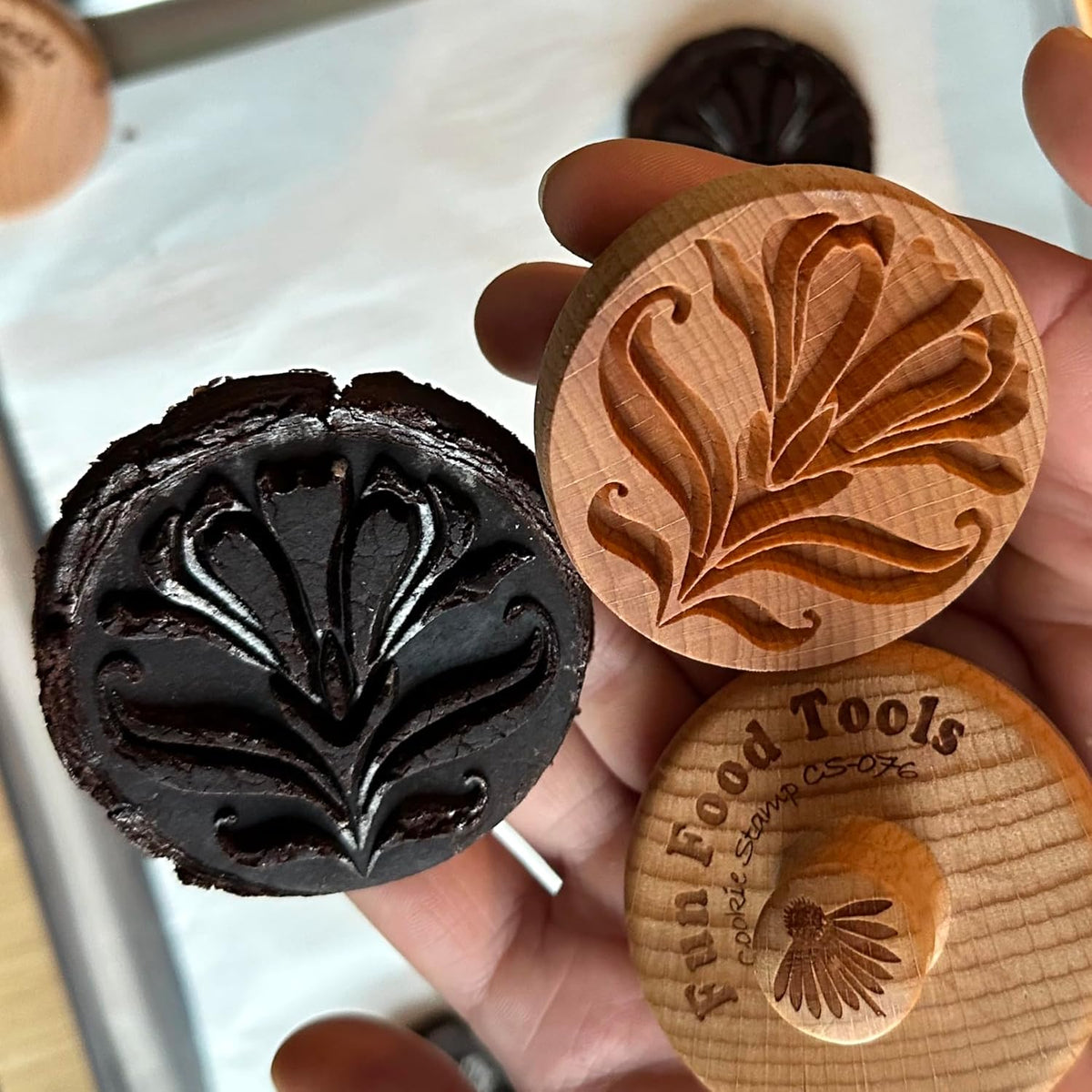 Wood Cookie Stamp, 2.5 Inch (Deco Flower CS-026)