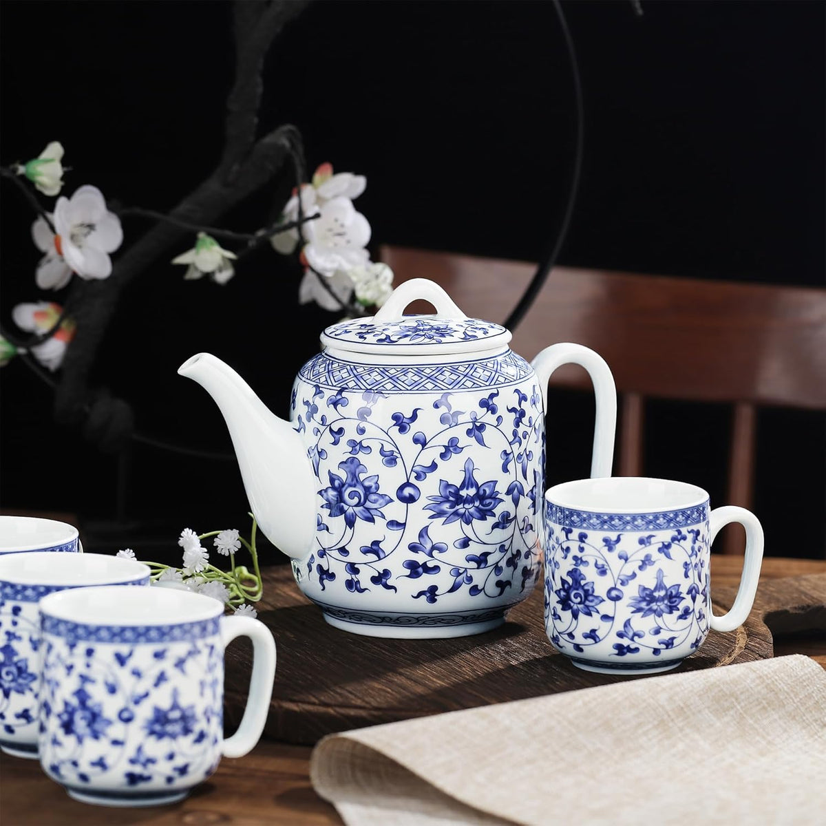 fanquare Chinese Blue and White Porcelain Teapot Set Traditional Kung Fu Tea Sets with 6 Cups for Loose Leaf Tea Adults