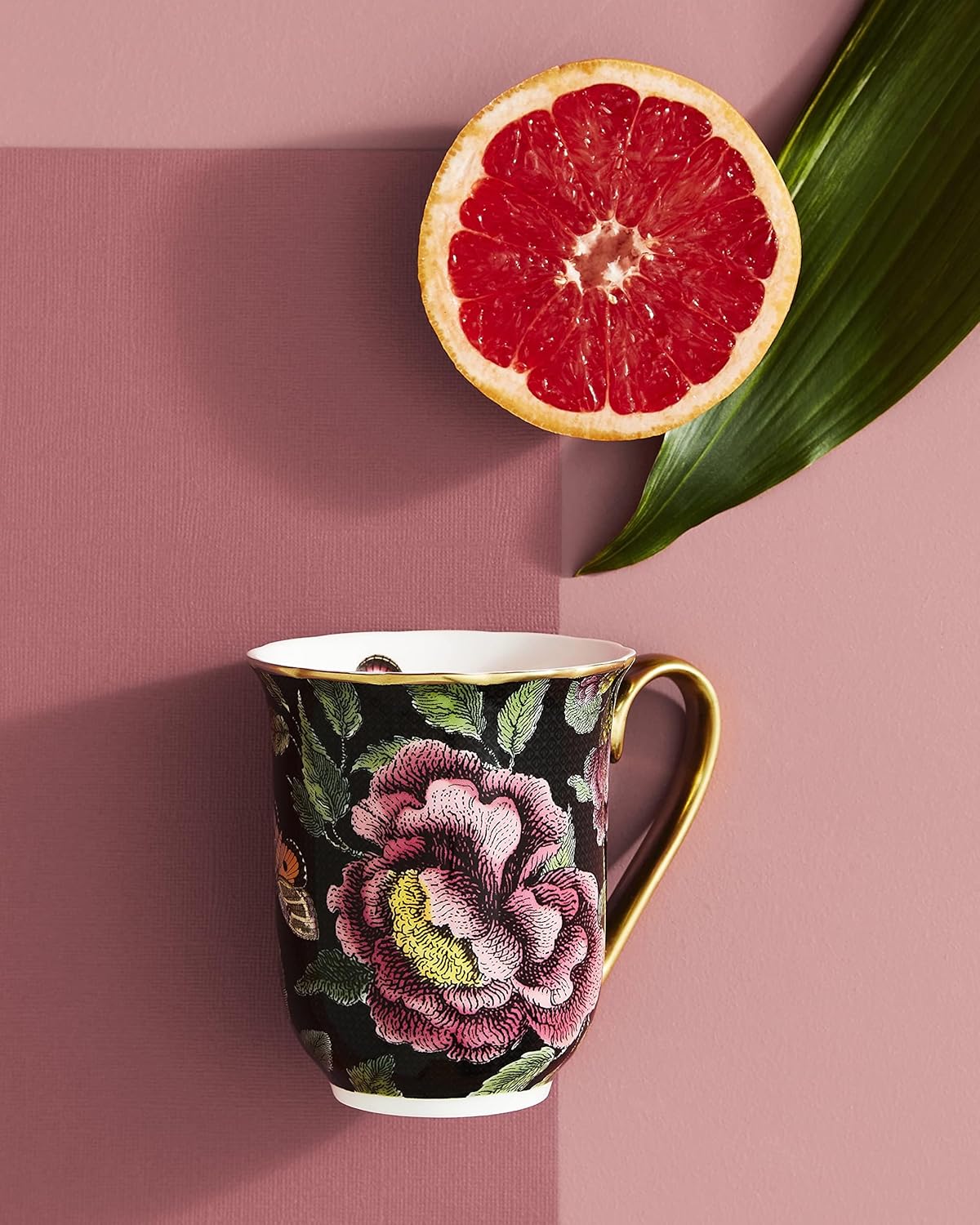 Spode Creatures of Curiosity 12oz Fine China Mug, Black Floral Pattern - Porcelain Tea & Coffee Cup with 22ct Gold Handle and Rim - Elegant Vintage Inspired Drinkware, Boxed for Gifting