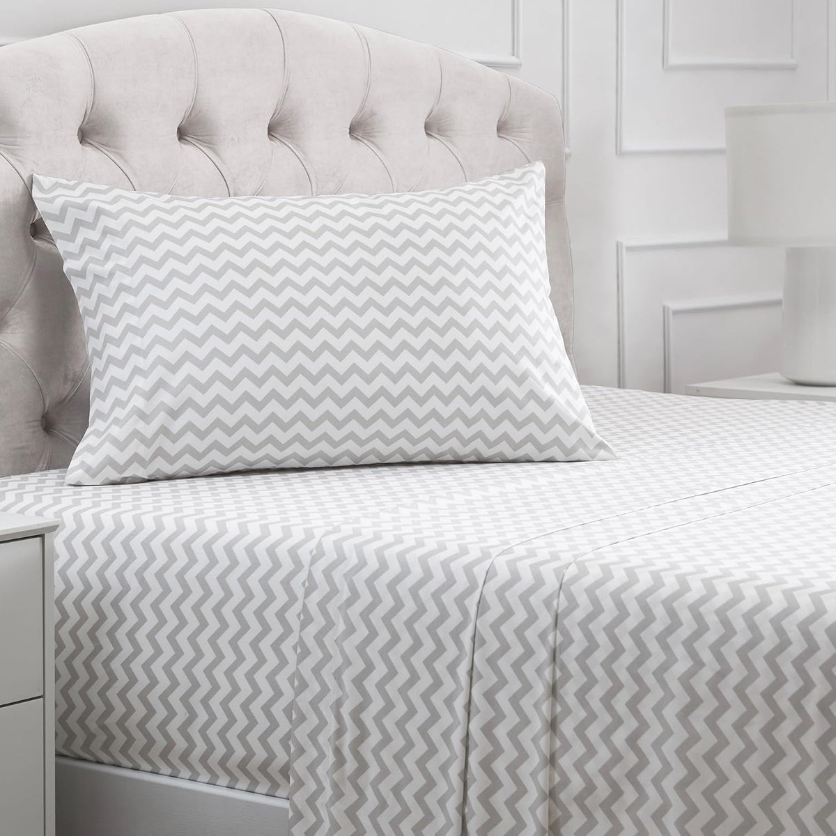 Mellanni Twin XL Sheets Set - 3 PC Iconic Collection Bedding - Hotel Luxury, Extra Soft, Cooling Bed Sheets - Wrinkle, Fade, Stain Resistant (Twin Extra Long, Chevron Gray)