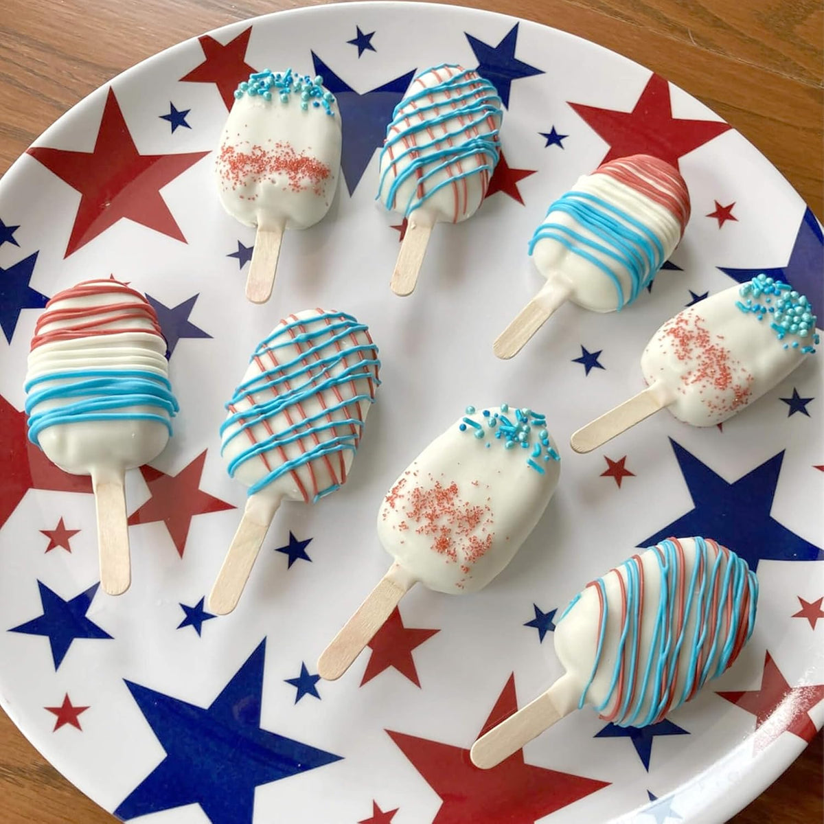 100 PCS Cake Popsicle Sticks and 200 PCS Cake Pop Bags Set, Food Grade 3.15 * 6.69 Inch Popsicle Bags for DIY Ice Popsicle and Cake Pop Mold, 4.5 inch Ice Cream Sticks