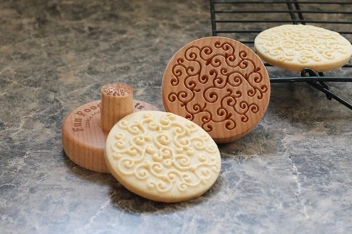 Wood Cookie Stamp, 2.5 Inch (D Vine CS-038)