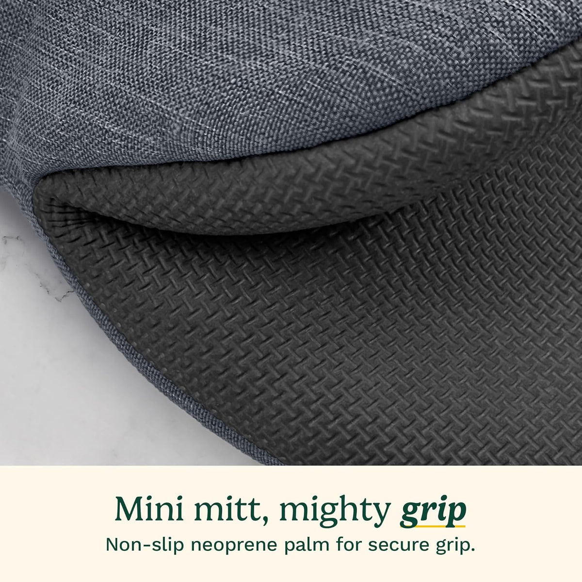 Cuisinart Mini Oven Mitts – 5.5” x 7” Heat-Resistant Kitchen Mitts for Oven with Non-Slip Neoprene Palm, Cotton Filling, and Fabric Loop – Durable Oven Mitt Set for Cooking & Baking (Charcoal)