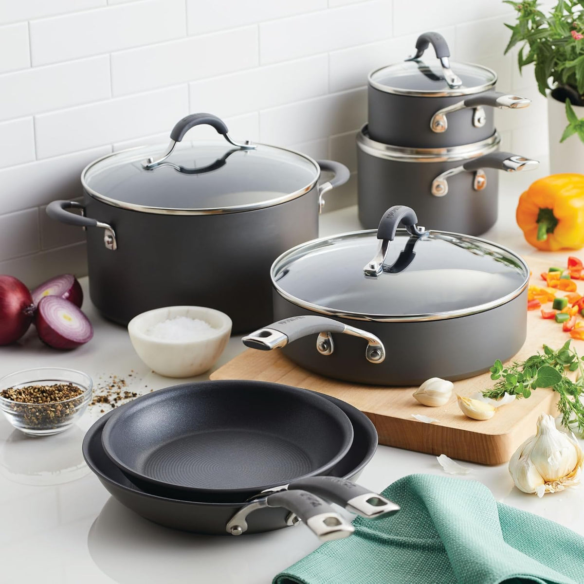 Circulon 83903 Radiance Hard Anodized Nonstick Cookware Pots and Pans Set, 10 Piece, Gray