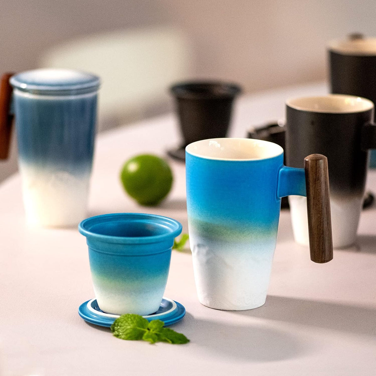 suyika Tomotime Ceramic Tea Cup with Infuser and Lid Tea Mugs Wooden Handle 400ml/13.5oz (Cyan blue)