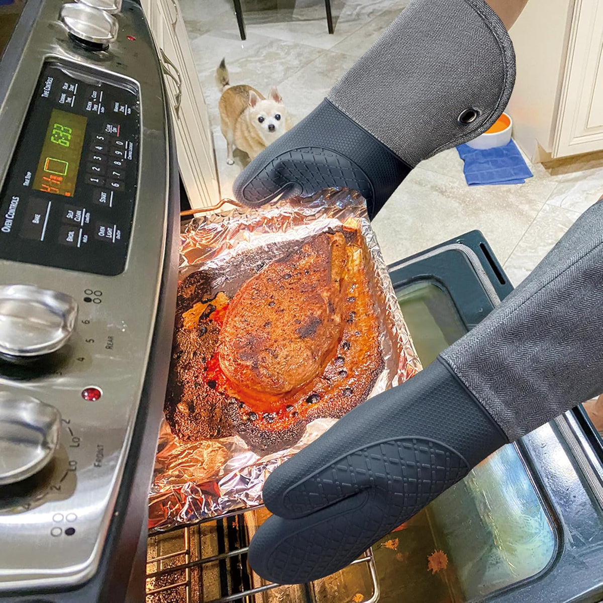 Professional Microwave Silicone Oven Mitts one Pair, Kitchen Mitten Set for Heat Resistant with 500 Degrees, Kitchen Gloves Pot Holder for BBQ Cooking Baking (Gray)
