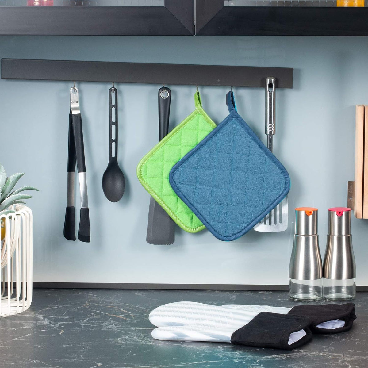 Joyhalo 4 Pack Pot Holders for Kitchen,Cotton Oven Holder with Great Heat Resistance,Non Slip Hot Pads for Kitchen Clearance,Federal Blue