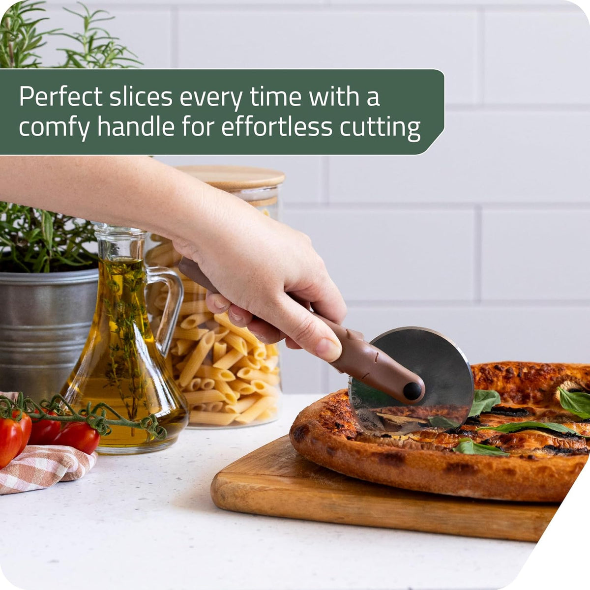 Peleg Design Puperoni Cute Pizza Cutter Wheel – Dog-Shaped Plastic Pizza Cutter Wheel with Stainless Steel Blade & Durable Plastic Handle, Fun Kitchen Gadget