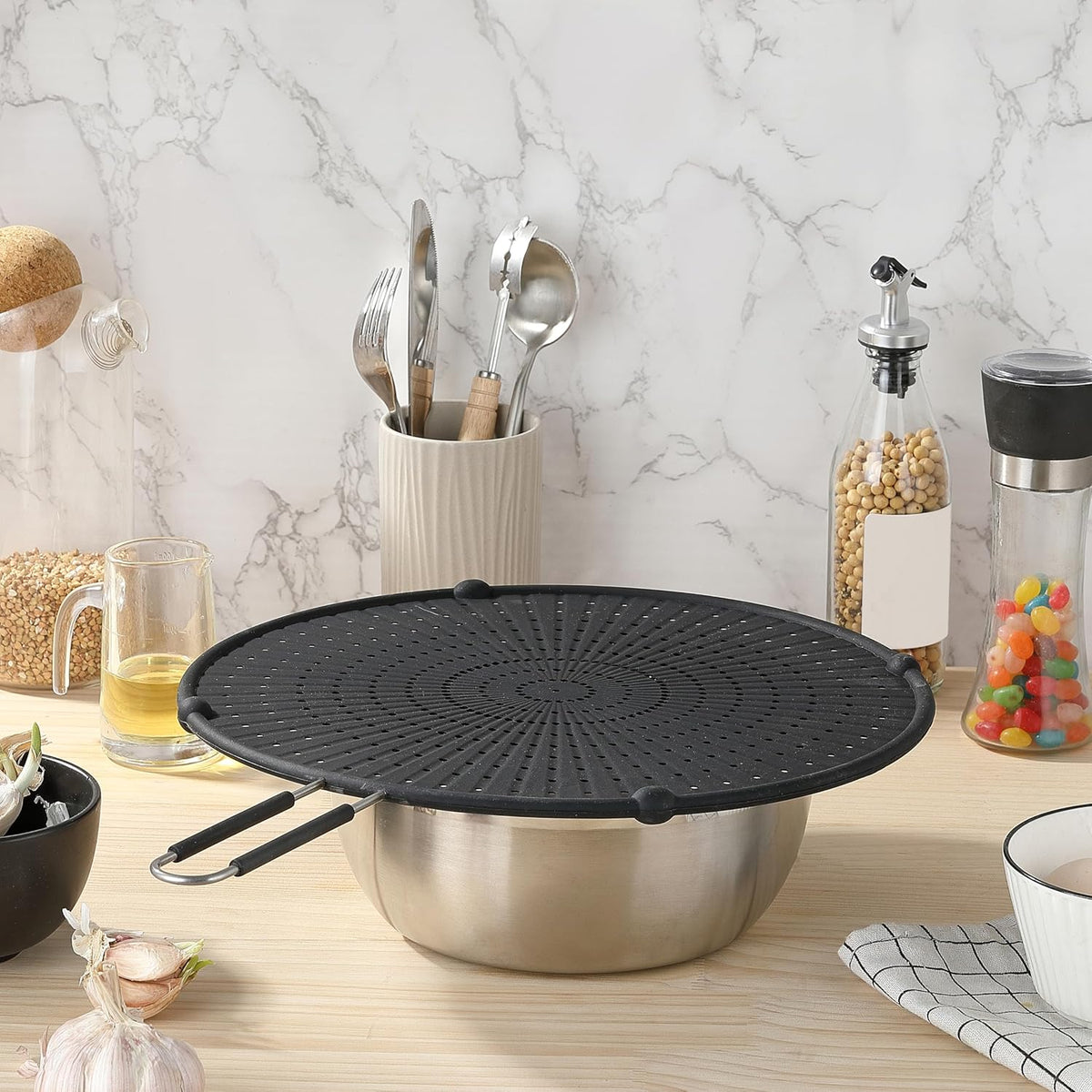 Splatter Screen for Frying Pan, Kaloo Grease Splatter Guard, Heat-Resistant Splatter Guards for Frying, Silicone Splatter Guard for Everyday Cooking, Dishwasher Safe (13inch,Black)