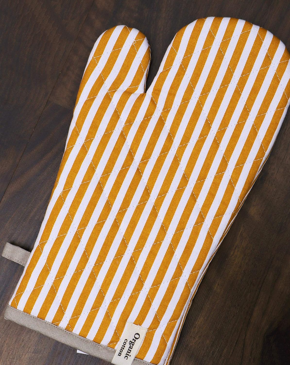AMOUR INFINI Striped Pot Holders and Oven Mitts Heat Resistant Non Slip Reusable Set of 1 Oven Mitt and 1 Pot Holder Oven Gloves Pot Holder for Cooking (Yelllow)