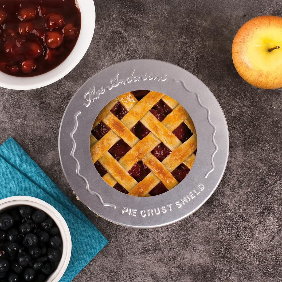Mrs. Anderson's Baking Individual Pie Crust Protector Shields, For Mini Pies and Pot Pies, 2 Sets of 2 Pie Shields