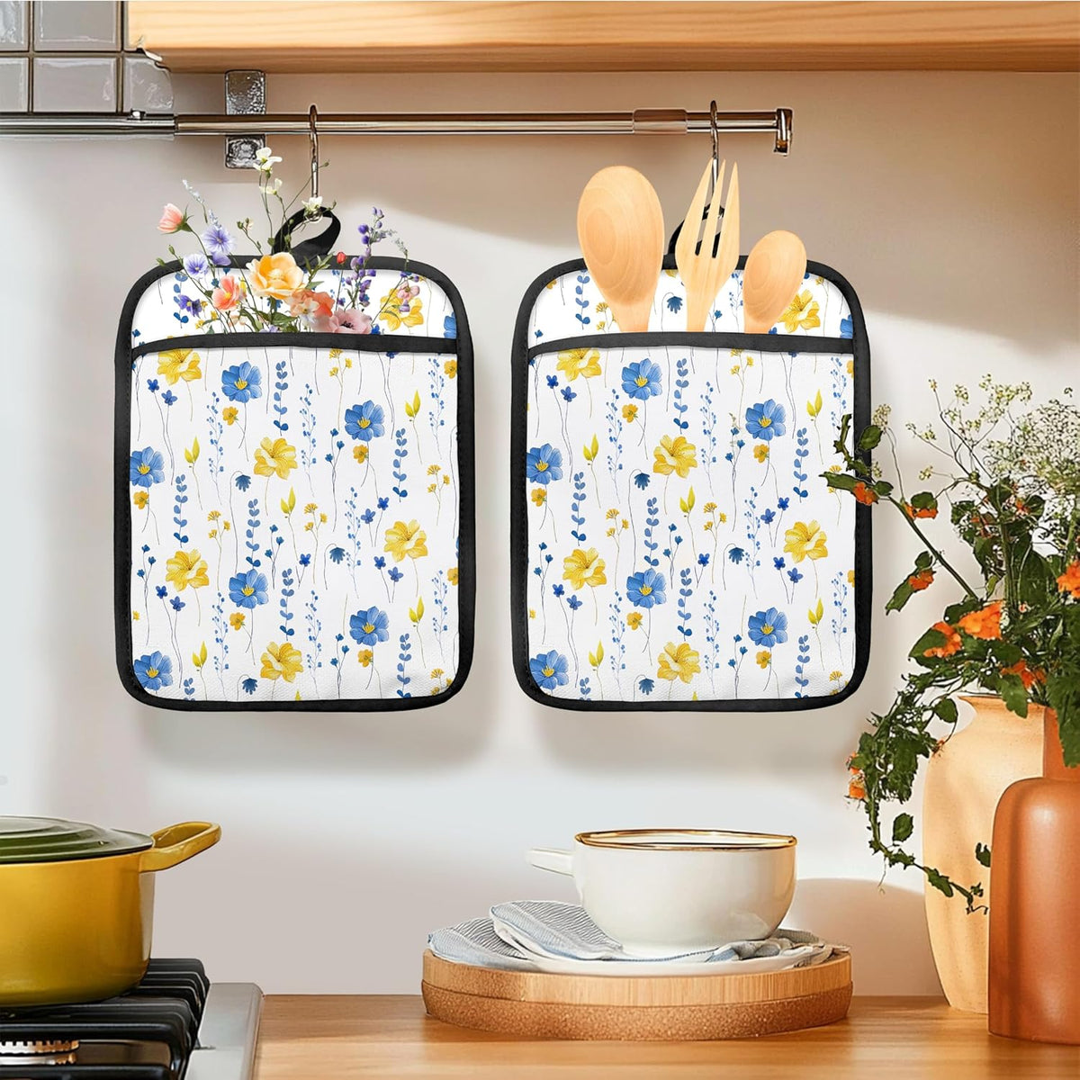 Blue and Yellow Floral Oven Mitts Set, Blue Flower Floral Heat Resistant Kitchen Oven Gloves for Baking and Cooking,Pot Holders