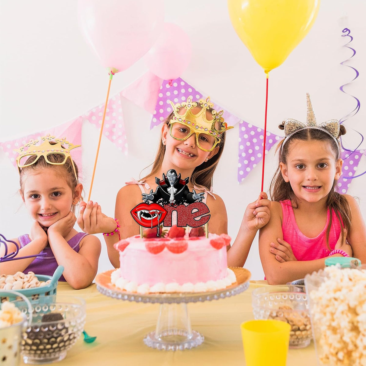 Seyal® Vampre One Cake Topper